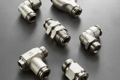RACOR AUTOMÁTICO METALICO CON ANILLO EN LÁTON MANGUERA EN PULG